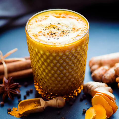 Receta auténtica de la leche dorada: qué es, beneficios y cómo prepararla